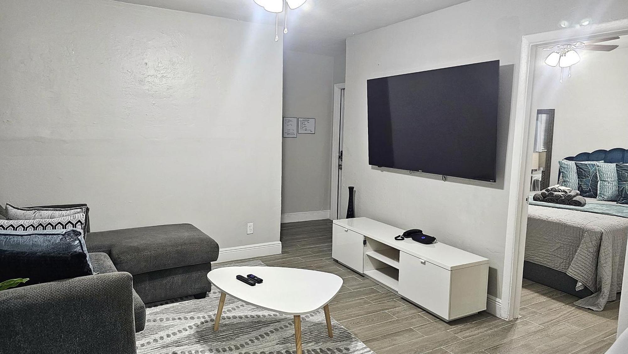 Big Tv Apartment 5 Miles From Hard Rock Casino 할리우드 외부 사진